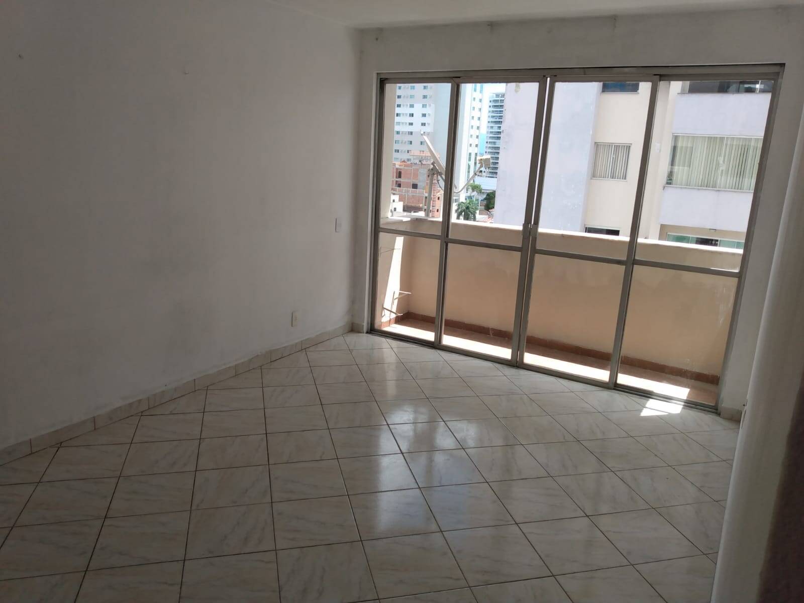 Apartamento à venda com 2 quartos - Foto 4