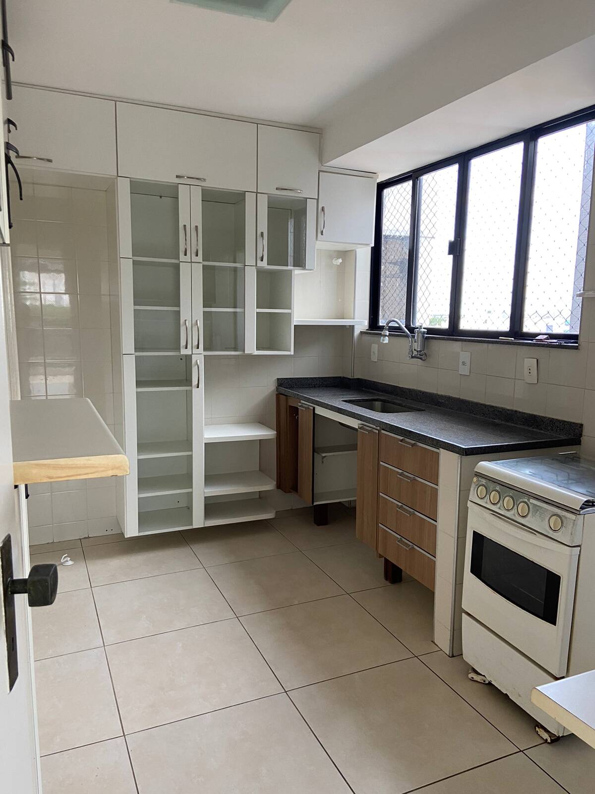 Apartamento à venda com 3 quartos - Foto 5