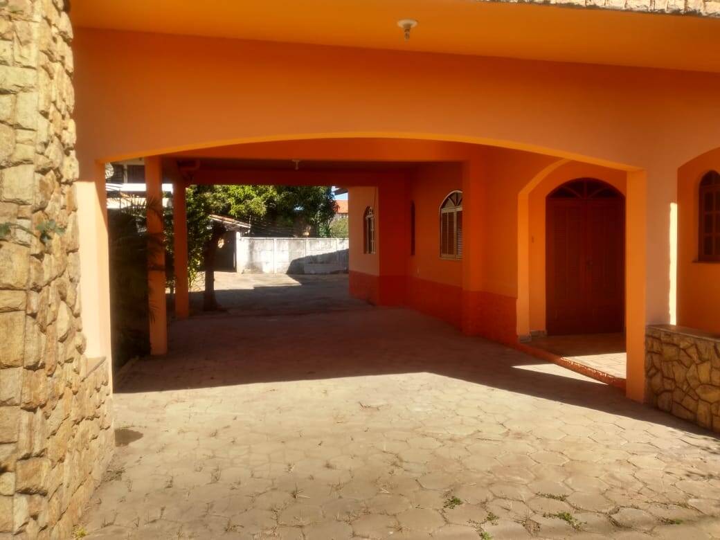 Casa à venda com 4 quartos - Foto 4