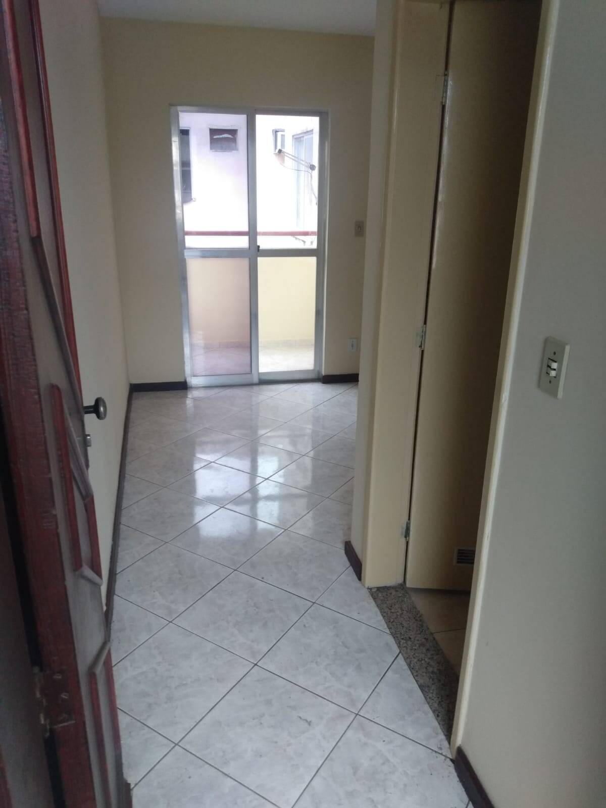 Apartamento à venda e aluguel com 2 quartos - Foto 3