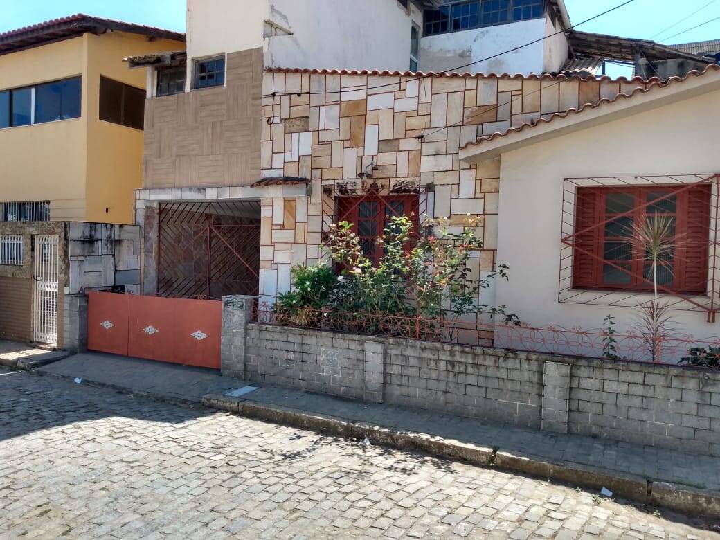 Casa à venda e aluguel com 4 quartos - Foto 2