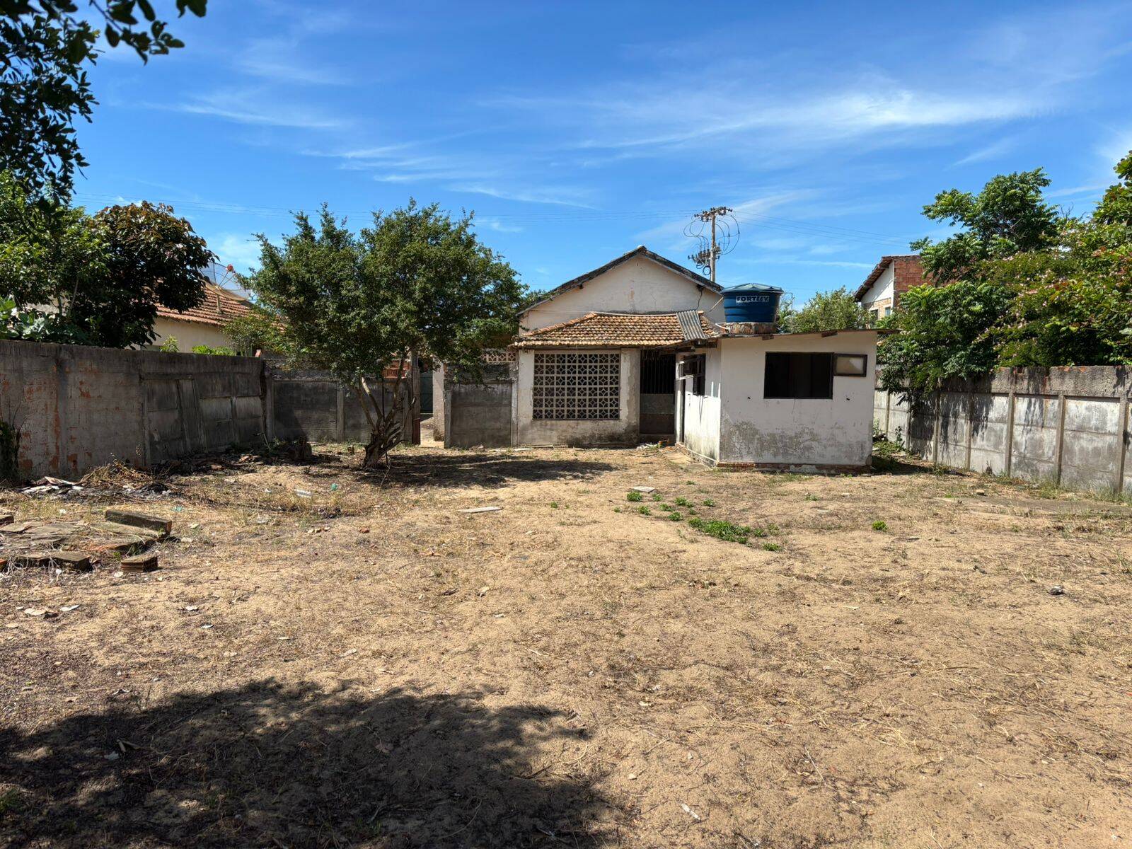 Casa à venda com 3 quartos, 201m² - Foto 7