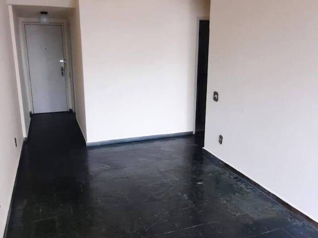 #*82 - Apartamento para Venda em Campos dos Goytacazes - RJ - 3