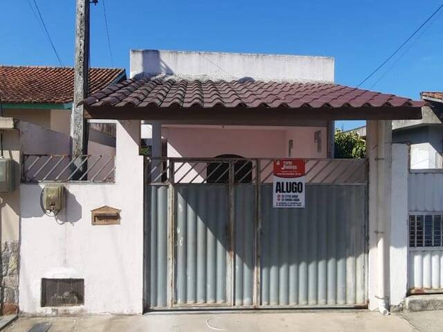 #944 - Casa para Locação em Campos dos Goytacazes - RJ - 1